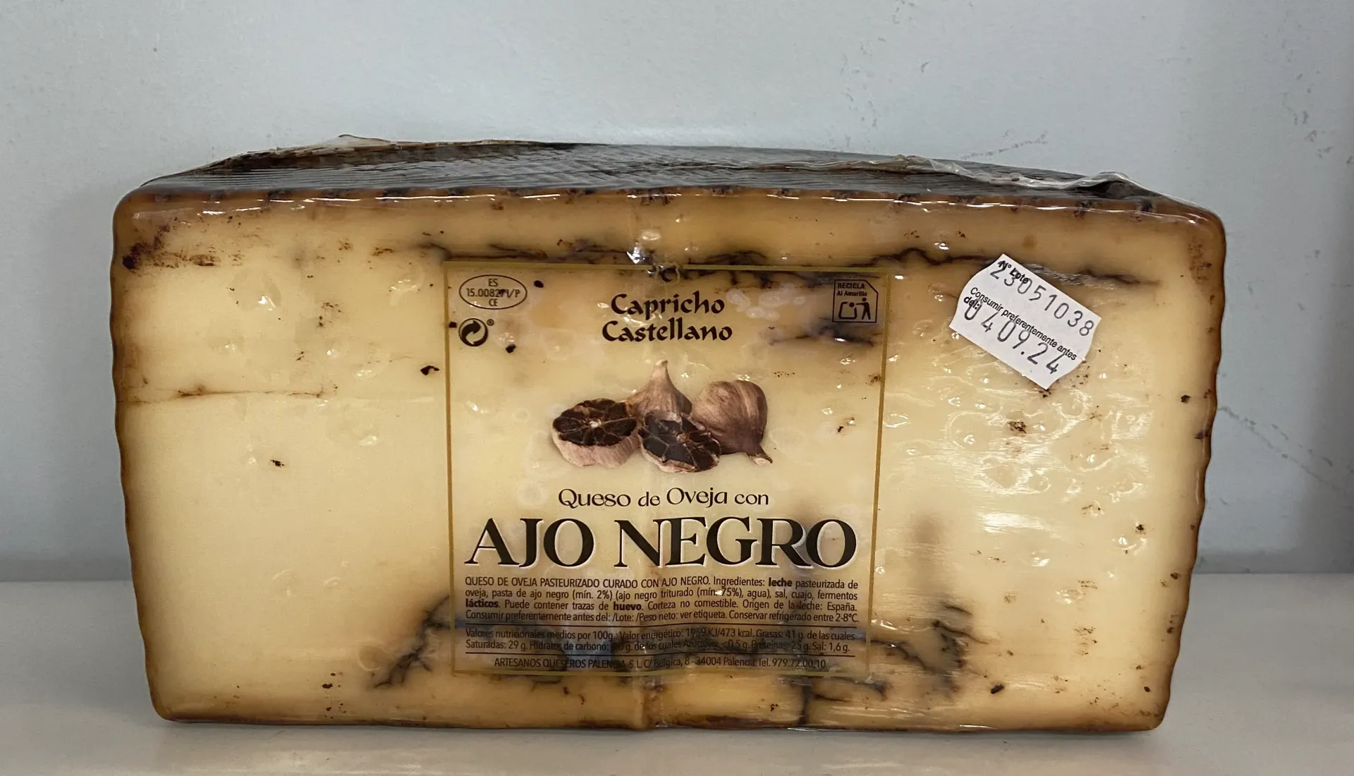 [8437017048699] CAPRICHO CASTELLANO QUESO DE OVEJA CON AJO NEGRO